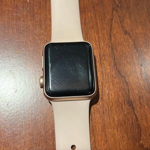 Used Apple Watch Series 3, 38mm in gold